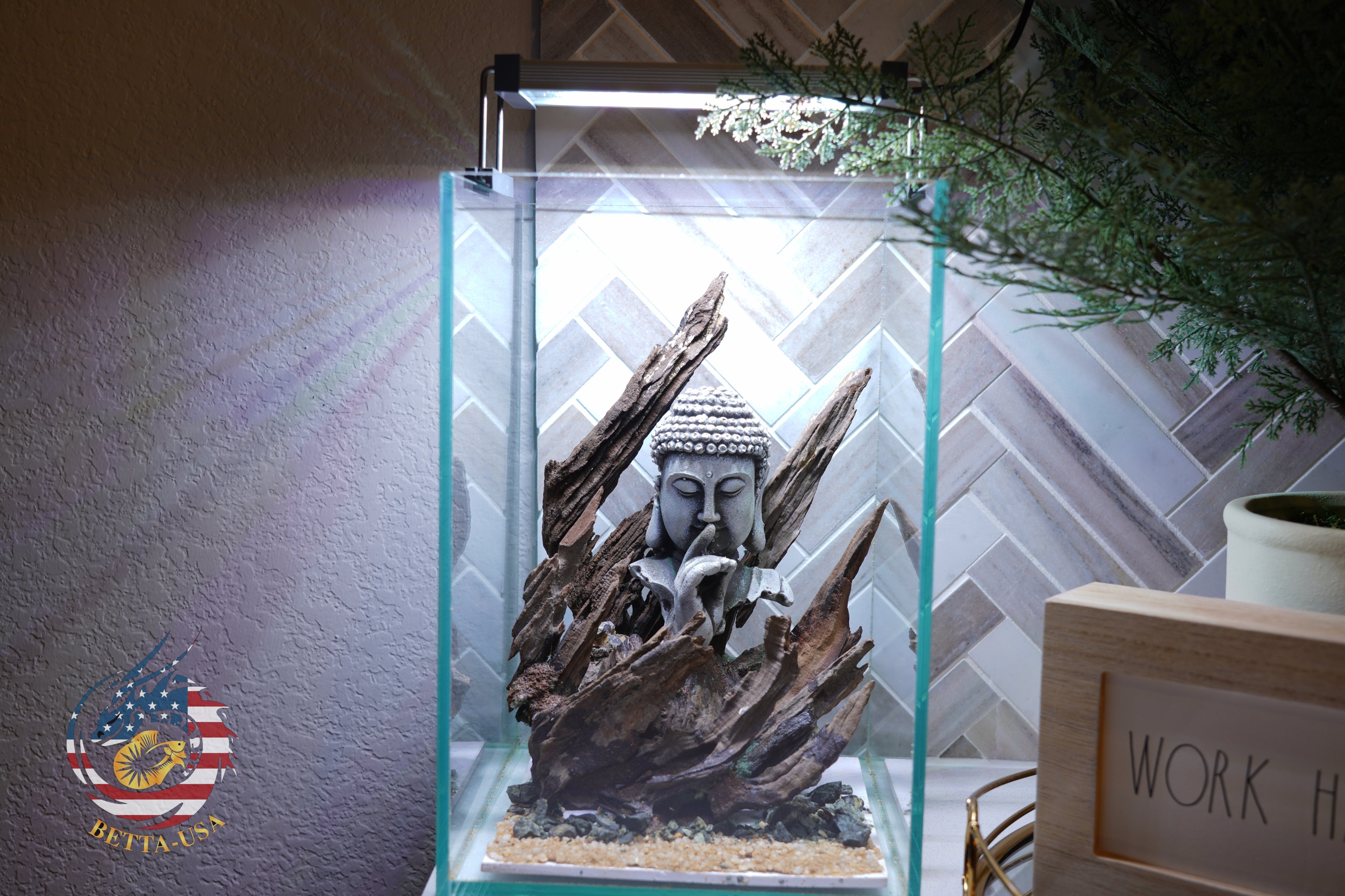 [SCAPE-02] Buddha Aquarium Decor with Driftwood - 3.1 Gallons