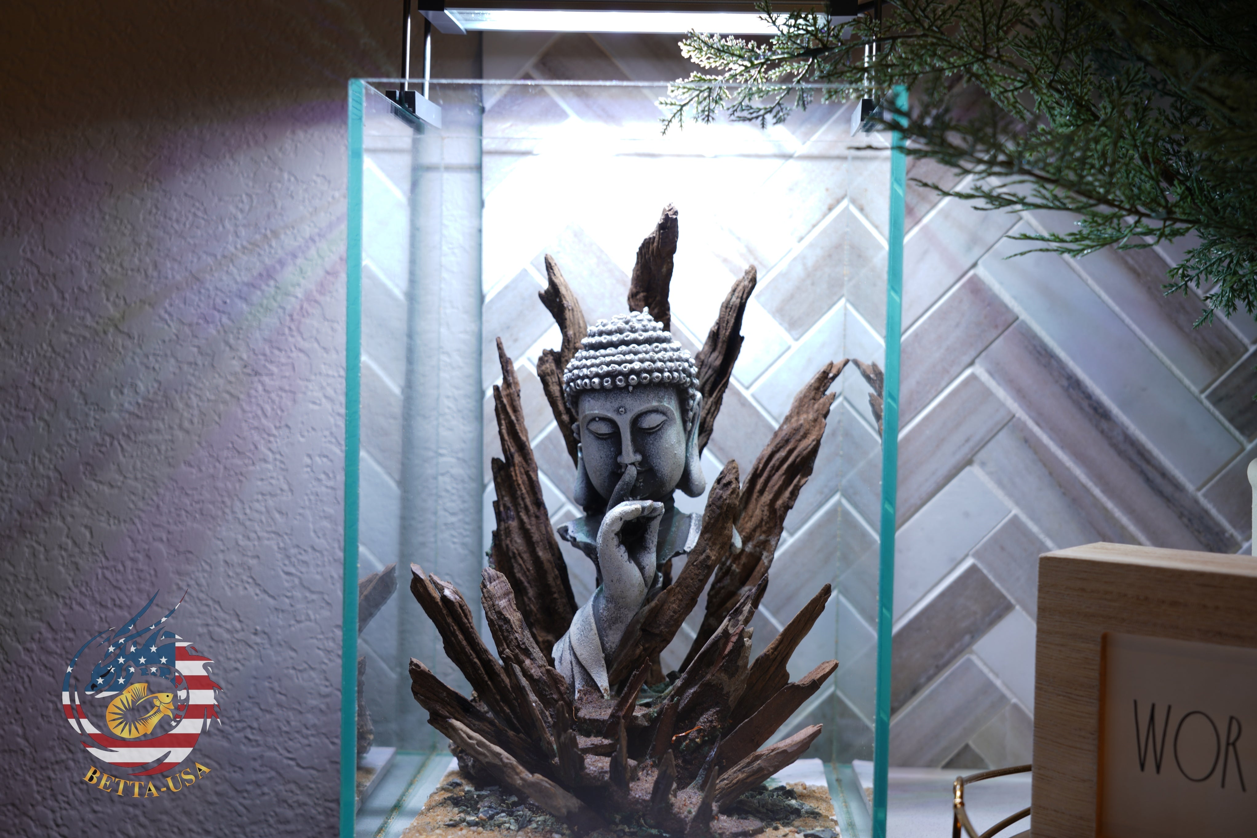 [SCAPE-03] Buddha Aquarium Decor with Driftwood - 3.1 Gallons