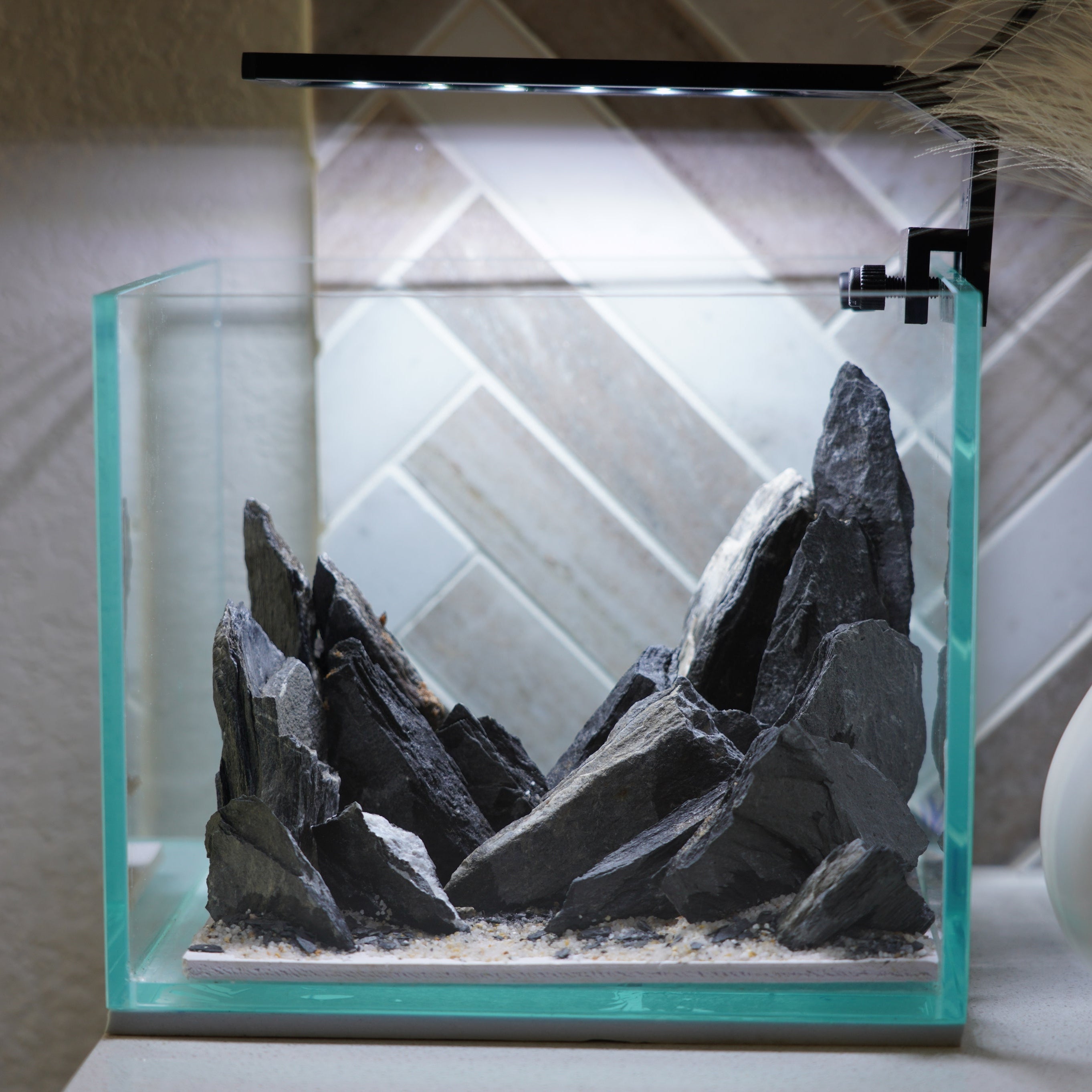 [SCAPE-07] Mountain-Inspired Aquarium Aquascape – 1 Gallon