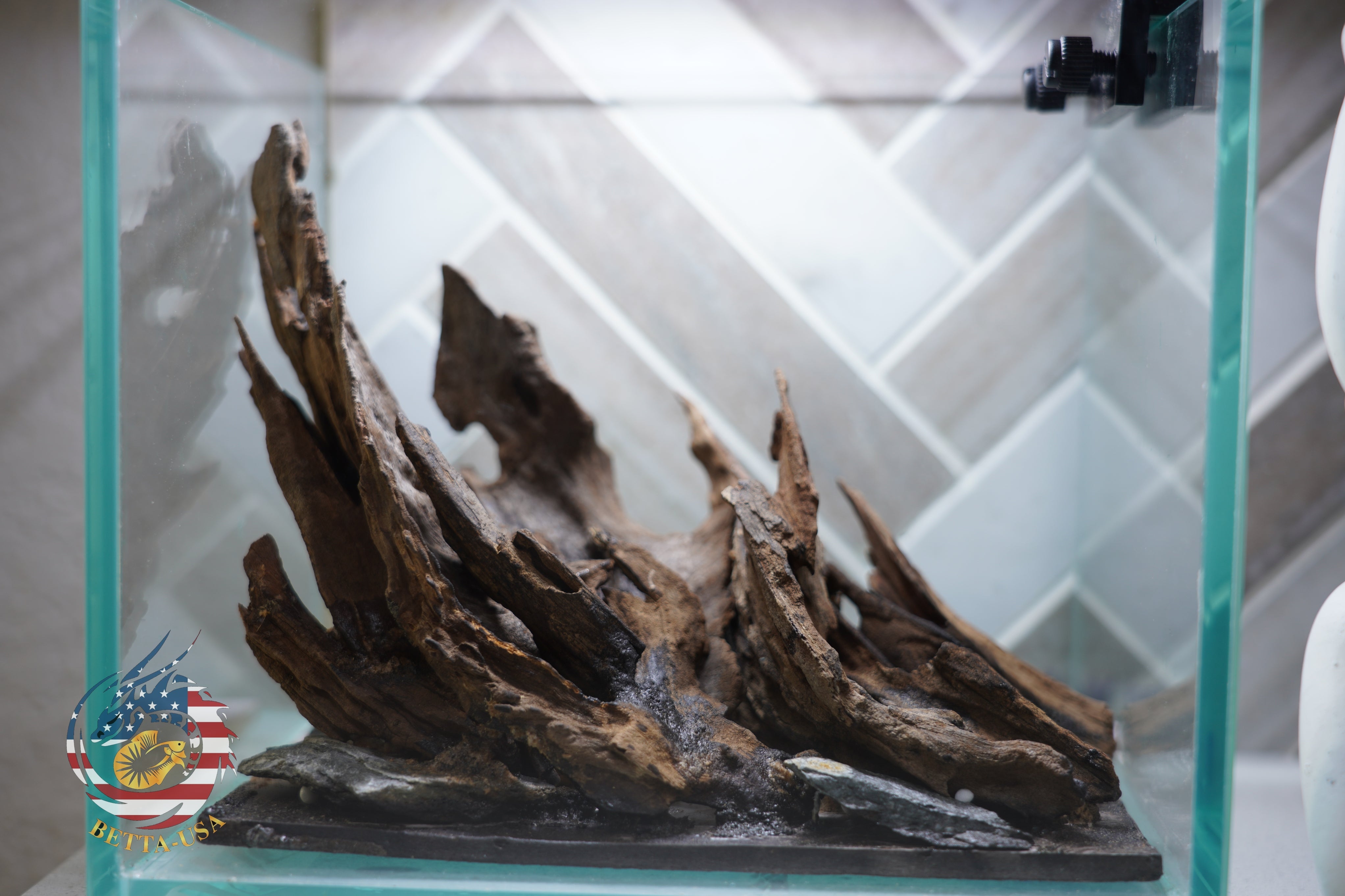 [SCAPE-16] Nature Aquarium Aquascape Driftwood – 1 Gallon