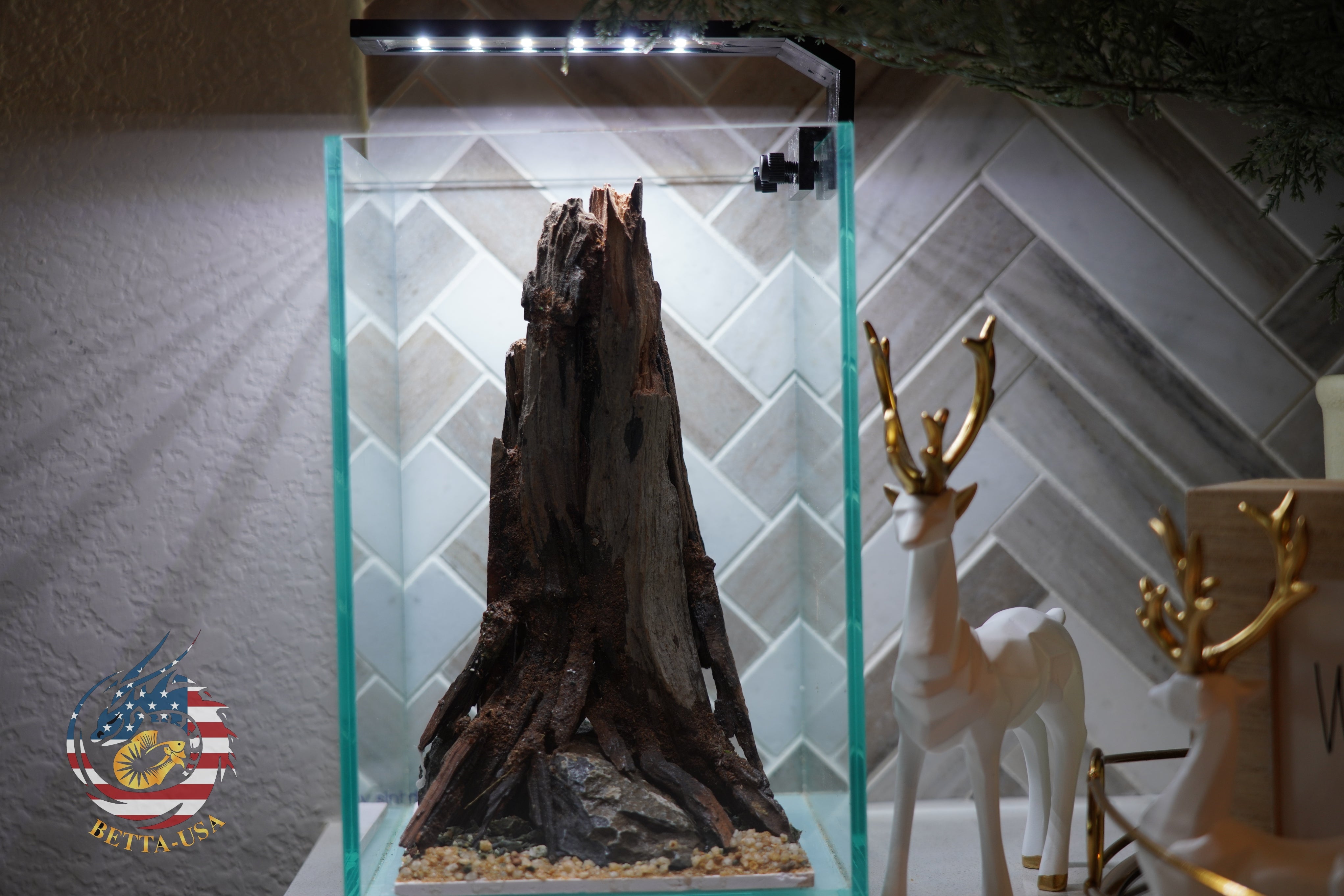 [SCAPE-38] Nature Aquarium Aquascape Driftwood– 1.6 Gallons