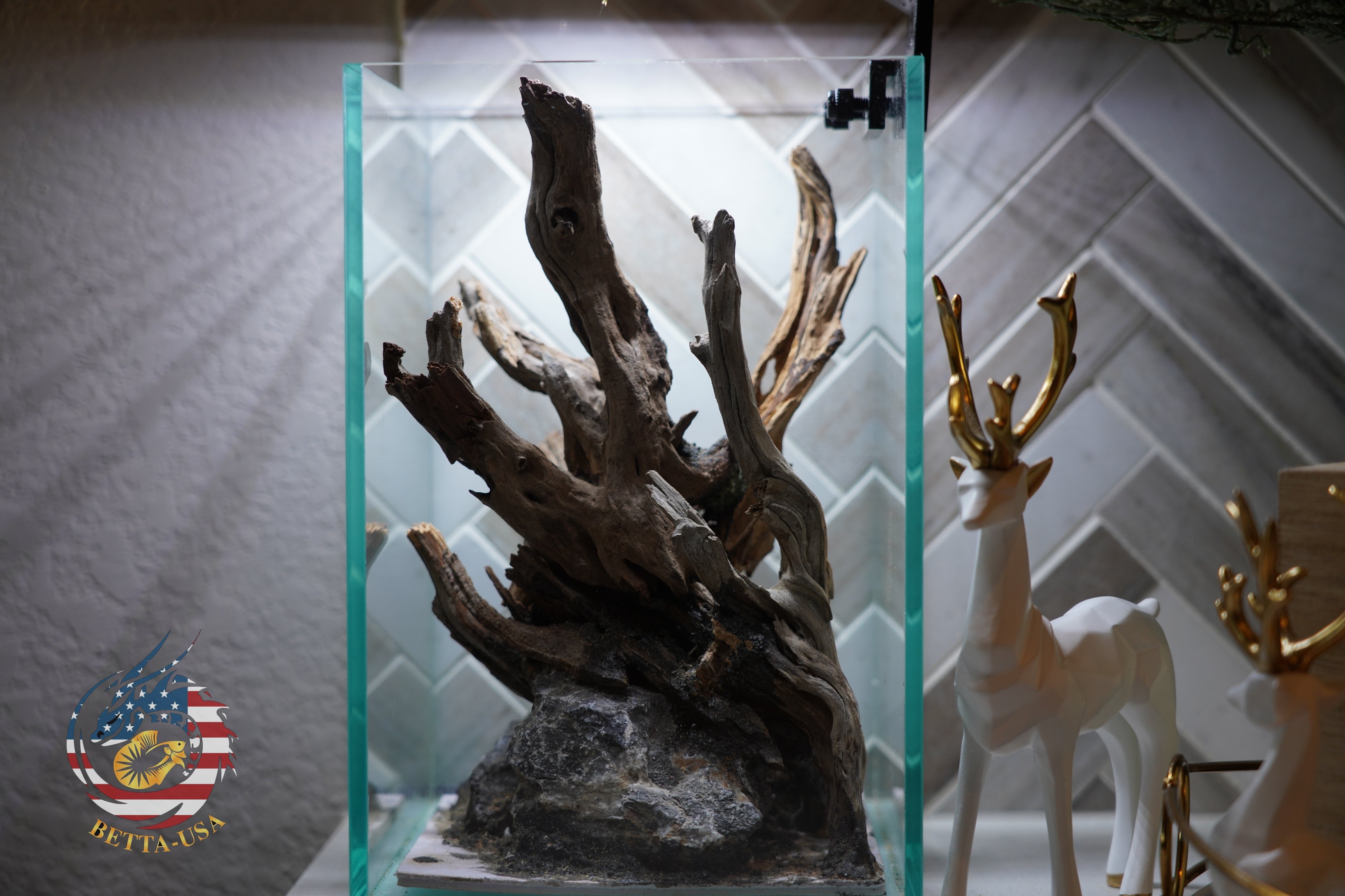 [SCAPE-39] Nature Aquarium Aquascape Driftwood – 1.6 Gallons