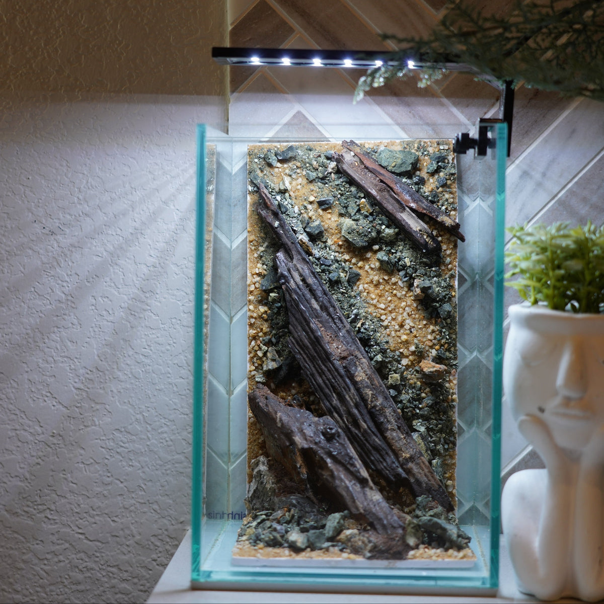 [SCAPE-46] Nature Aquarium Aquascape Driftwood– 1.6 Gallons