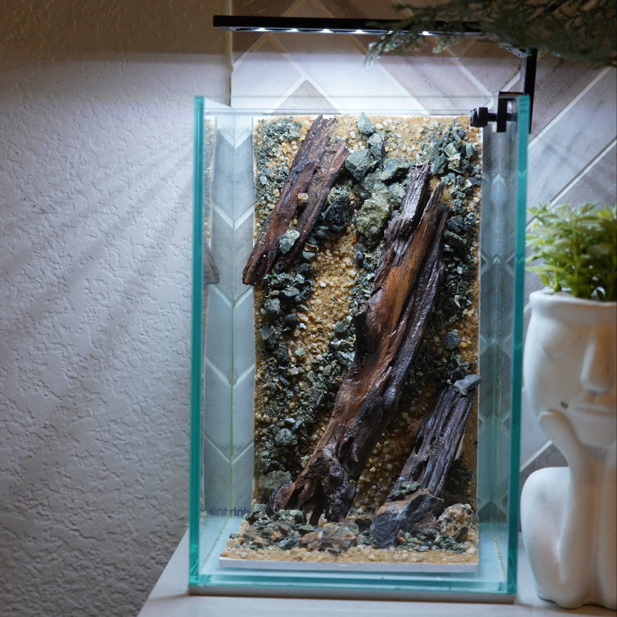 [SCAPE-47] Nature Aquarium Aquascape Driftwood– 1.6 Gallons