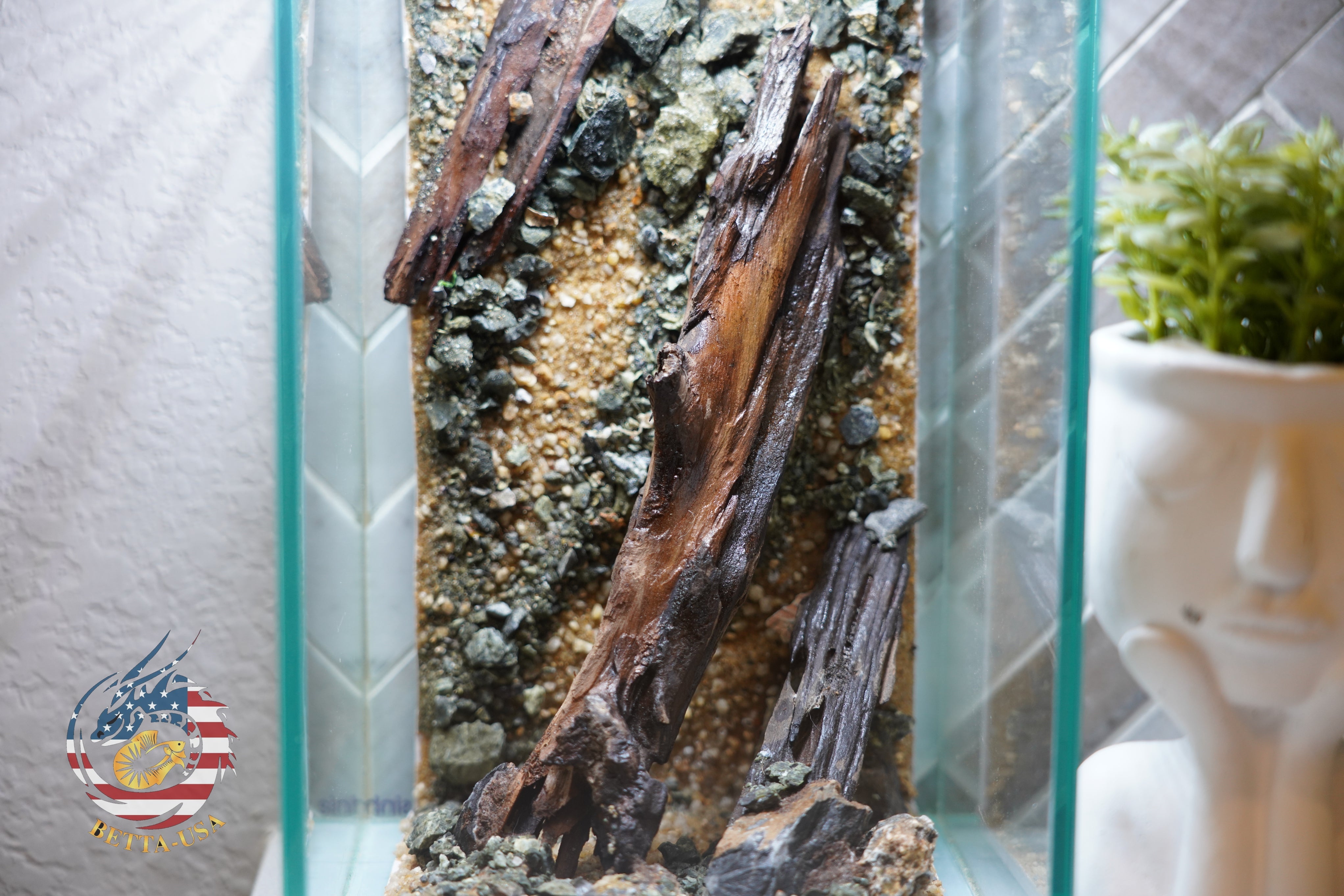 [SCAPE-47] Nature Aquarium Aquascape Driftwood– 1.6 Gallons