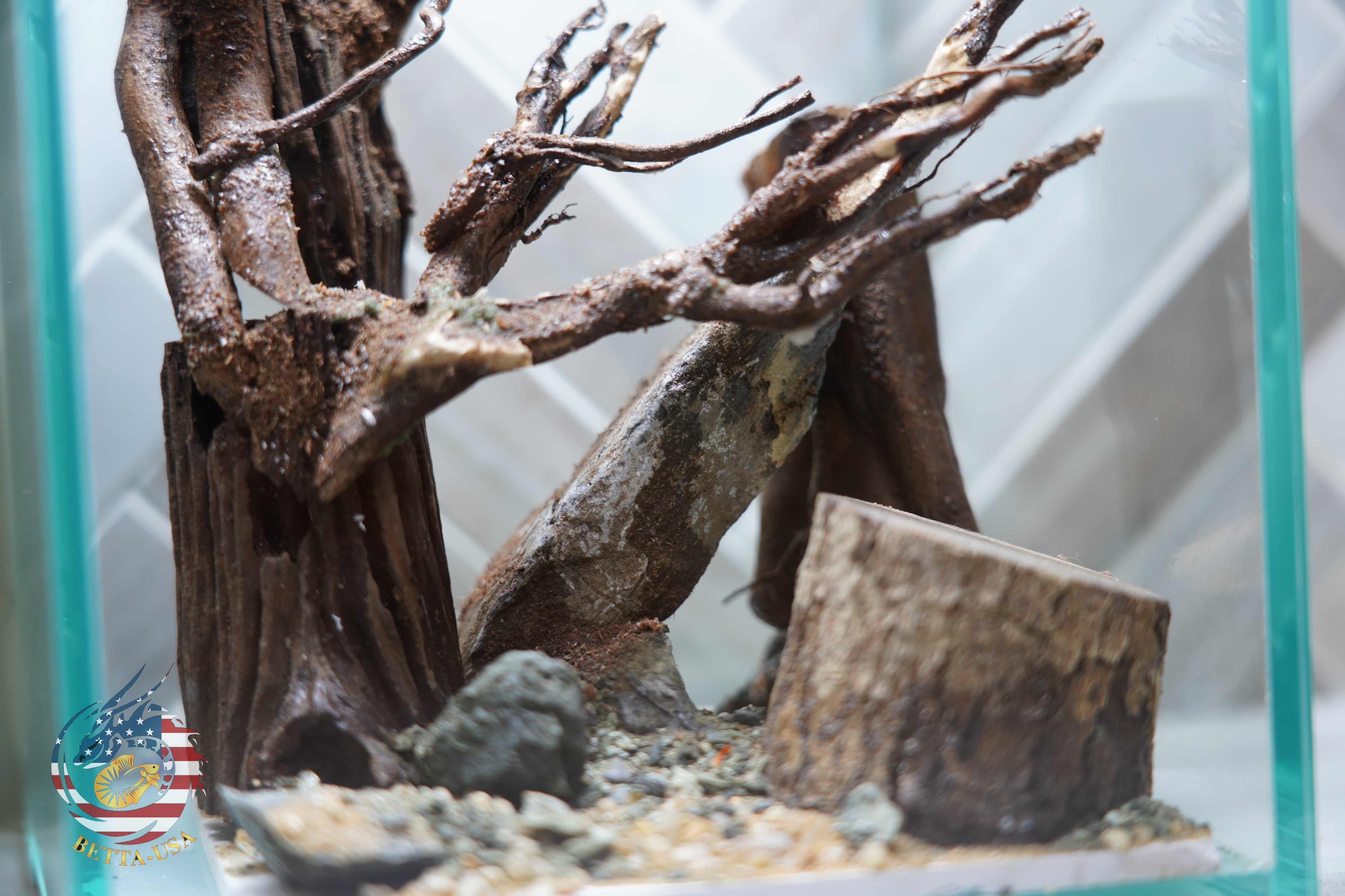 [SCAPE-71] Nature Aquarium Aquascape Driftwood– 1.6 Gallons