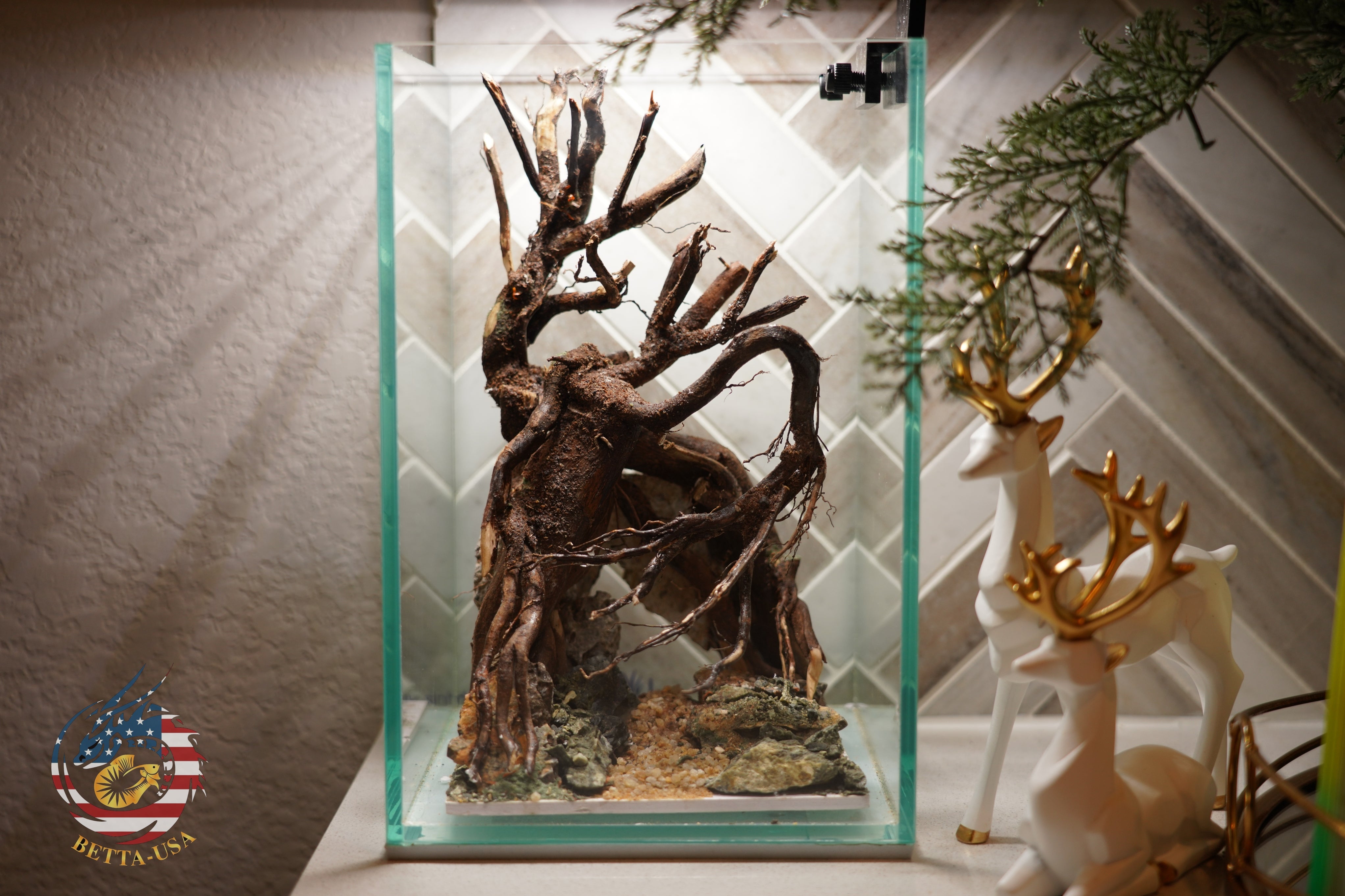 [SCAPE-73] Nature Aquarium Aquascape Driftwood– 1.6 Gallons