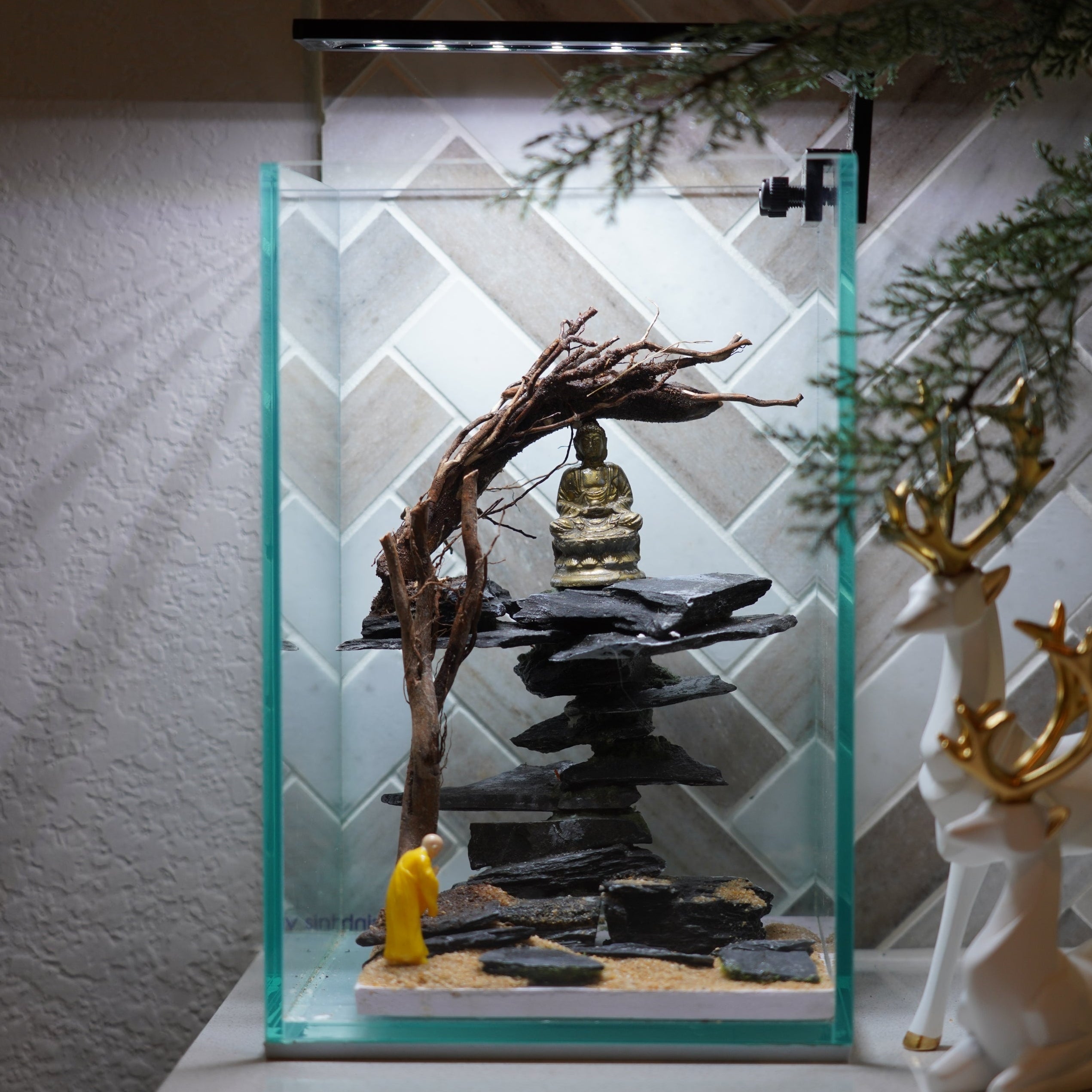 [SCAPE-75] Buddha Nature Aquarium Aquascape Driftwood – 1.6 Gallons