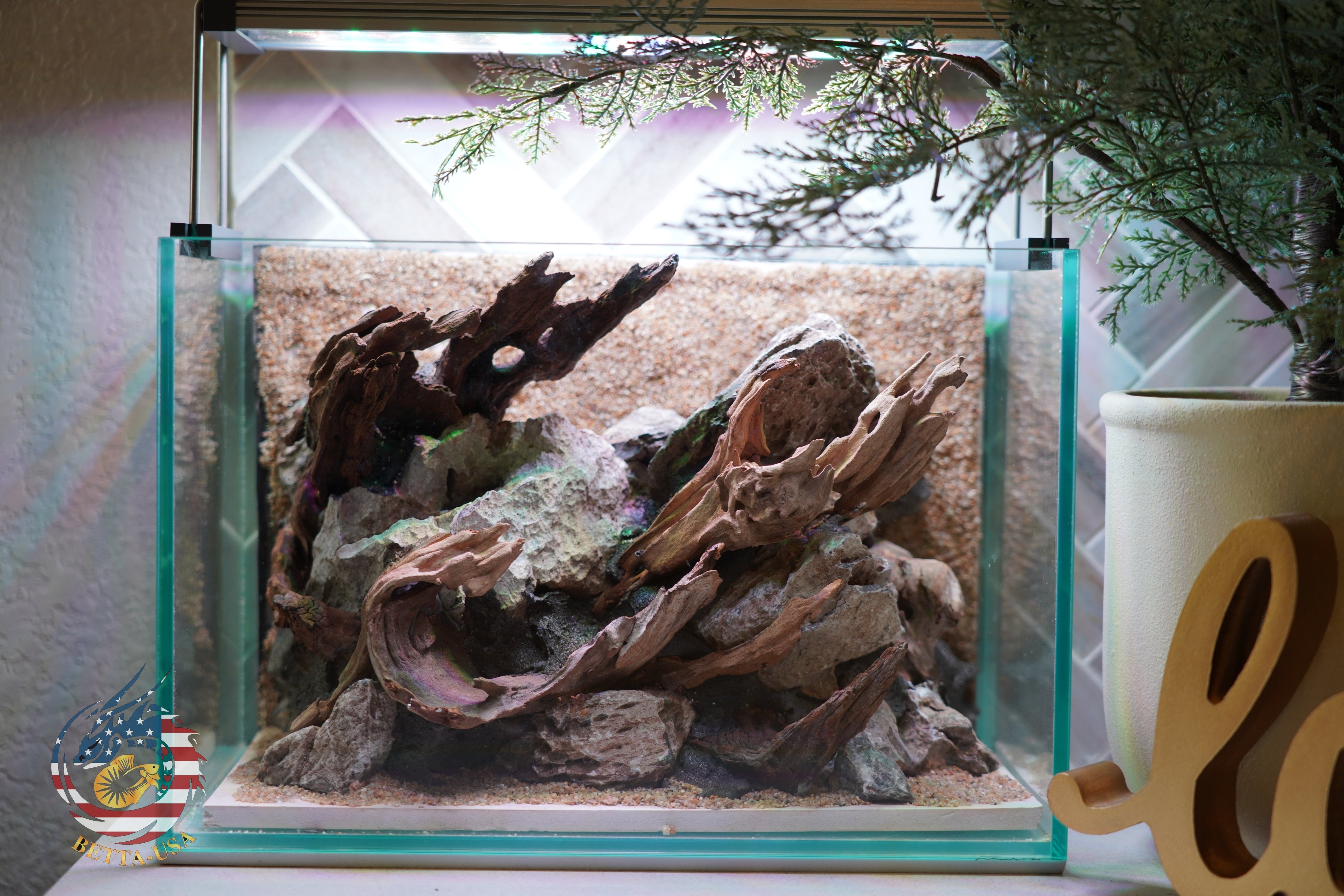 [SCAPE-83]  Nature Aquarium Aquascape Driftwood– 2.7 Gallons