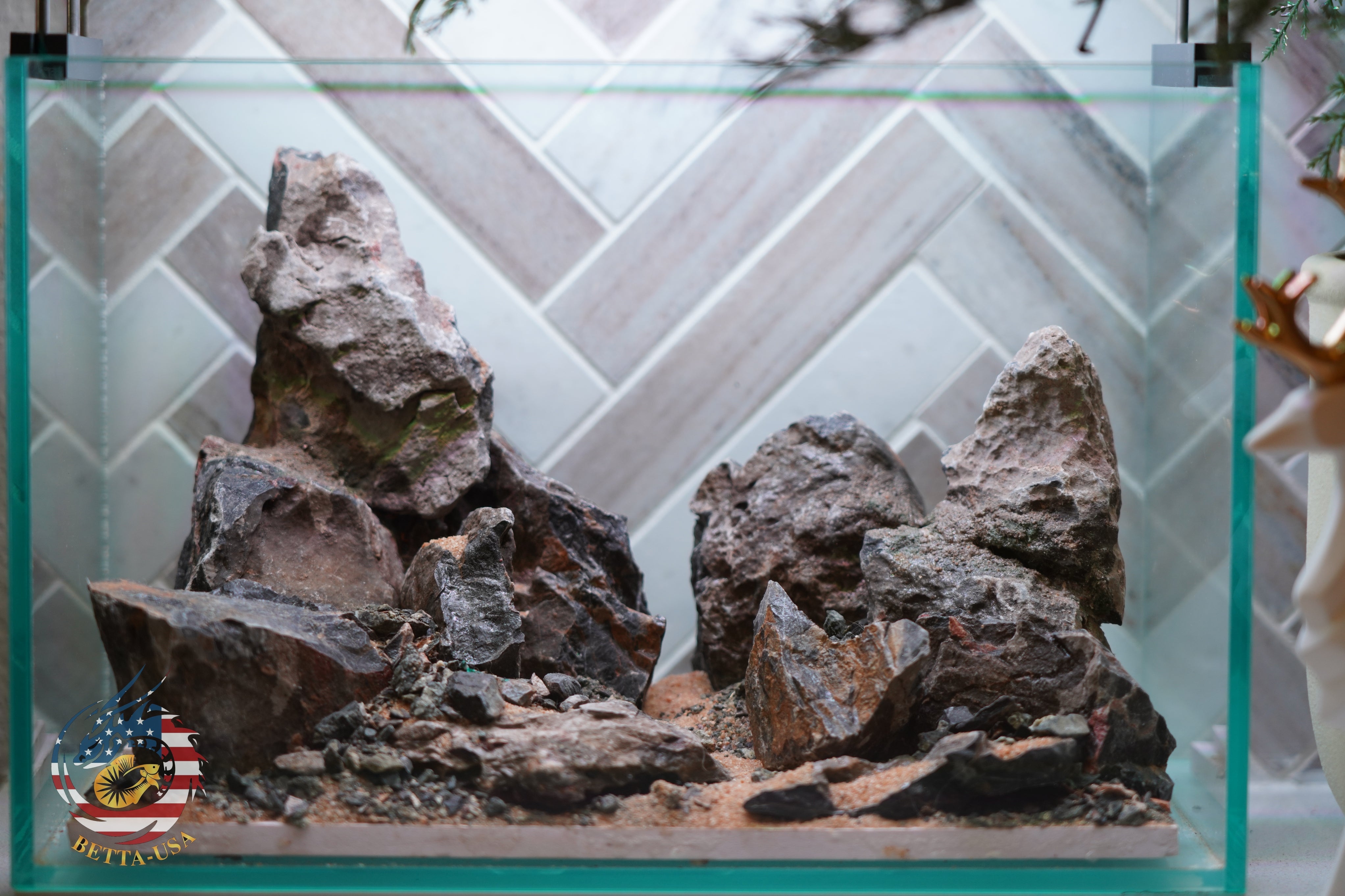 [SCAPE-86] Mountain-Inspired Aquarium Aquascape – 2.7 Gallons