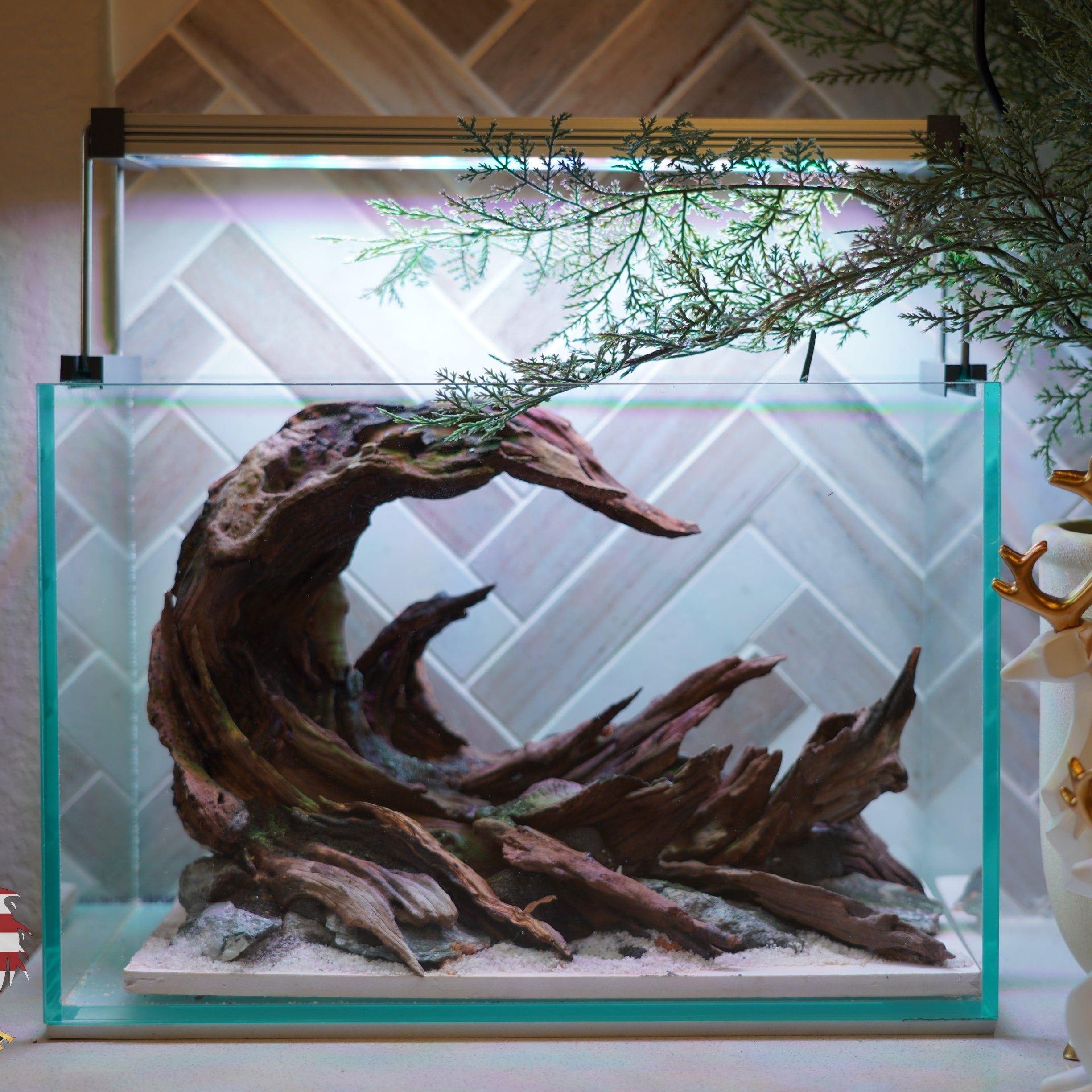 [SCAPE-91]  Nature Aquarium Aquascape Driftwood– 2.7 Gallons