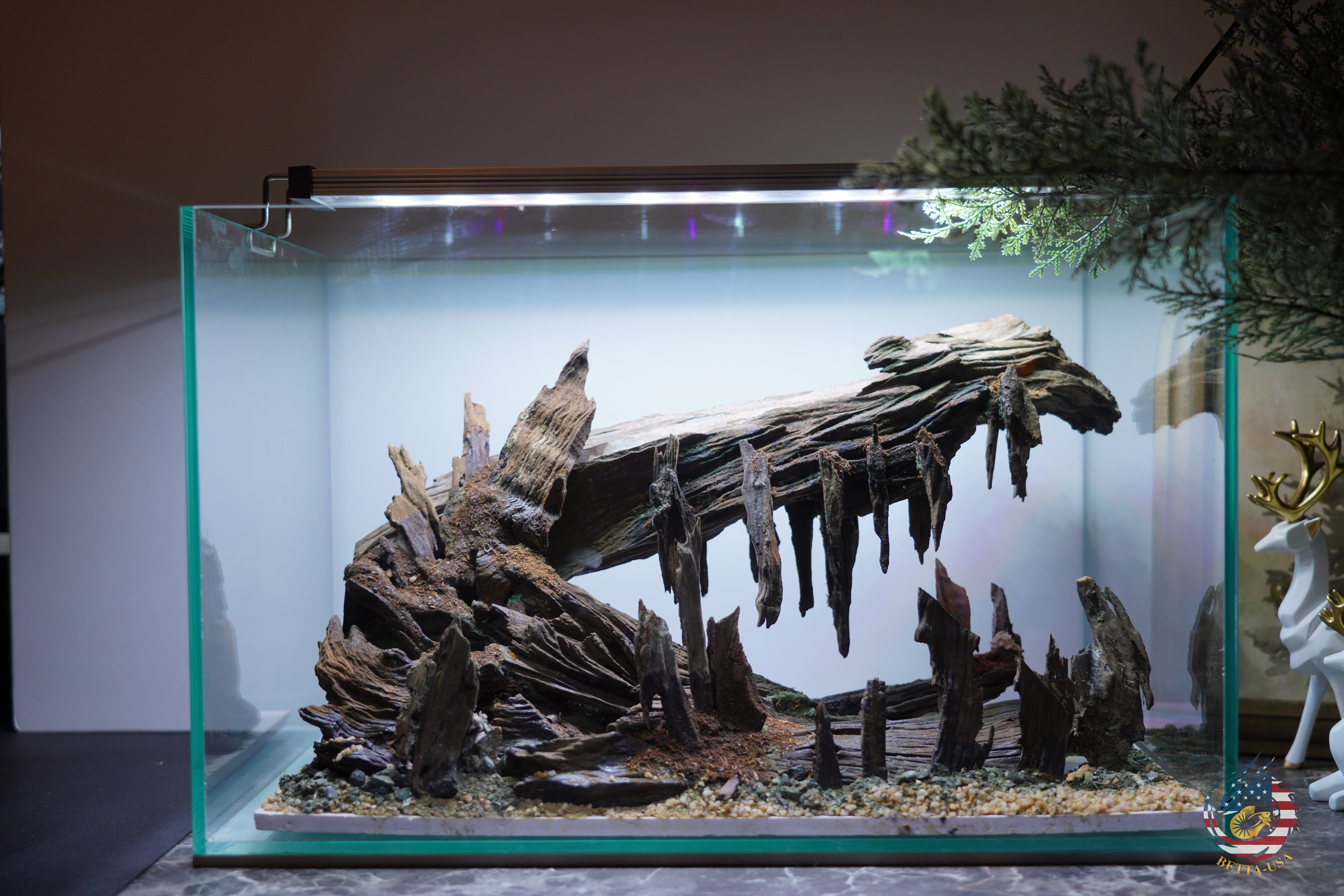 [SCAPE-101]  Nature Aquarium Aquascape Driftwood– 9.3 Gallons